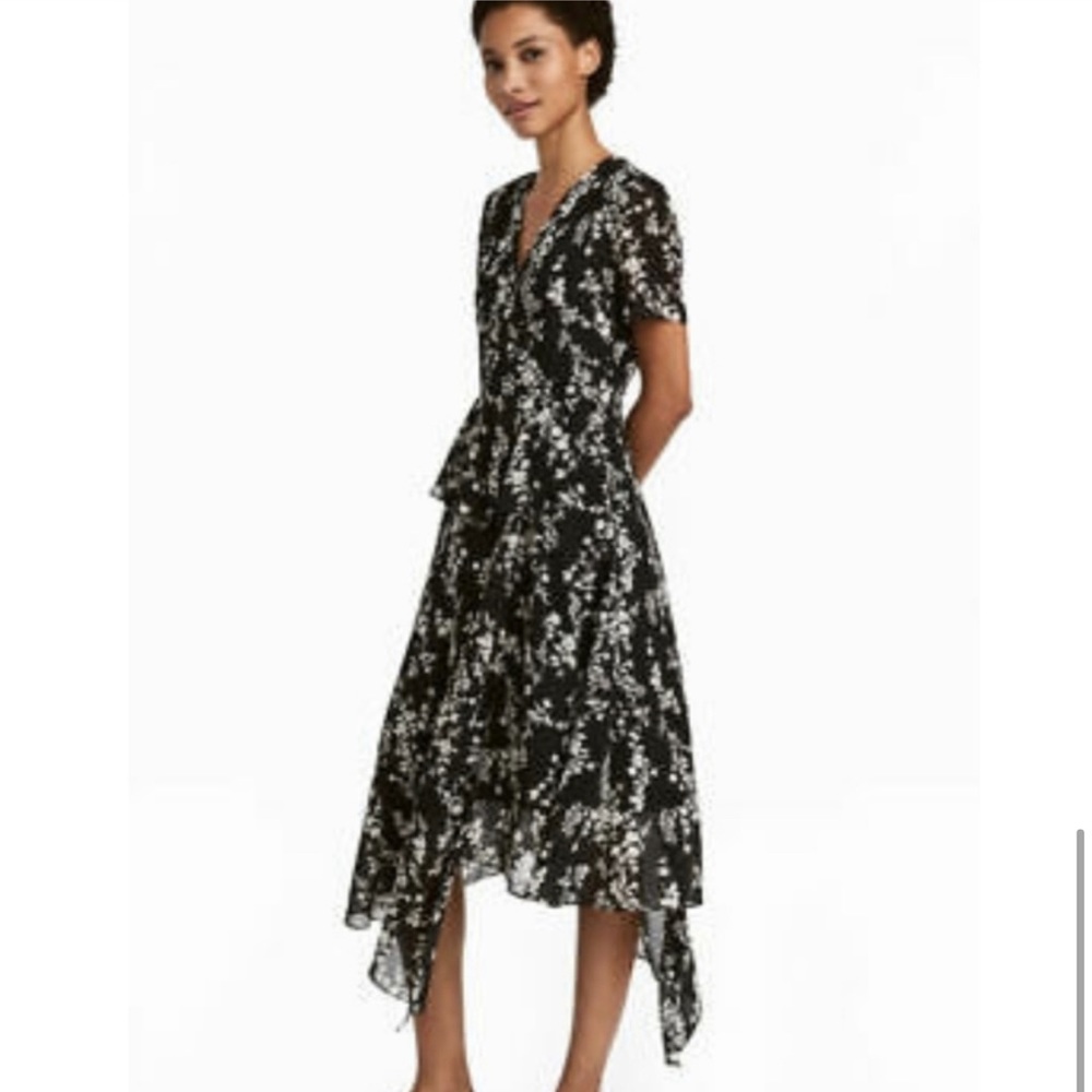 H&M Asymmetrical chiffon midi dress